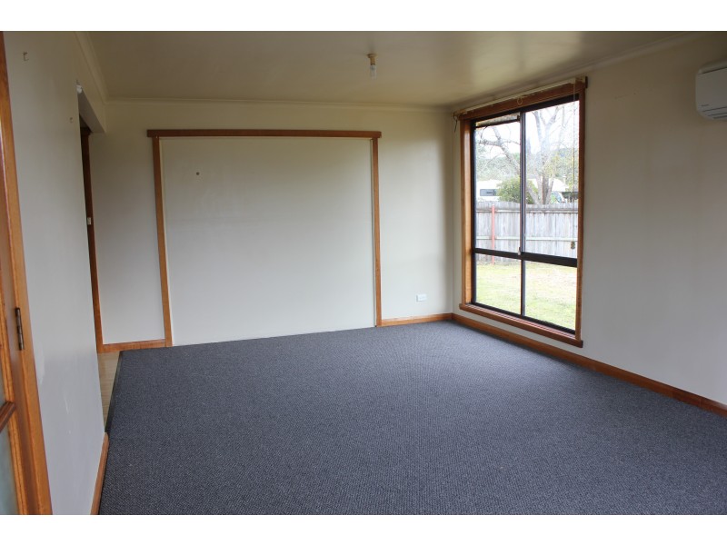 17 Shield Street, Zeehan TAS 7469