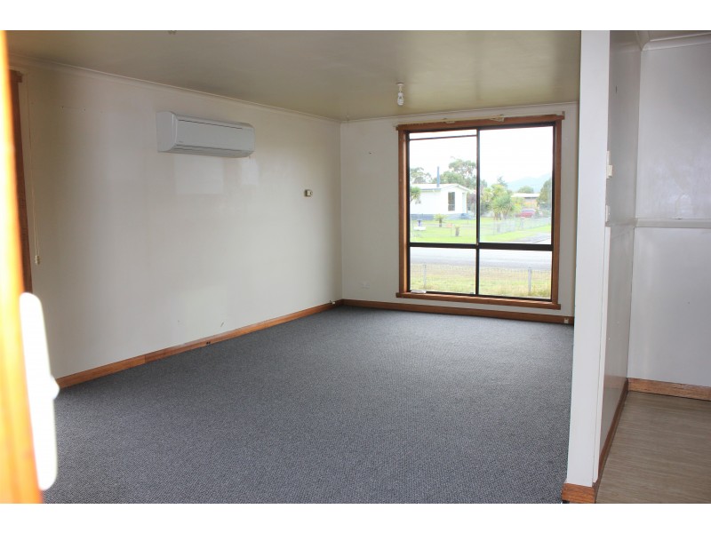 17 Shield Street, Zeehan TAS 7469