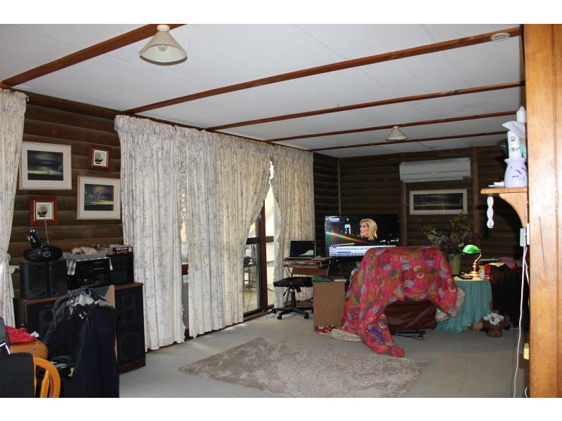 21 Solly Street, Zeehan TAS 7469