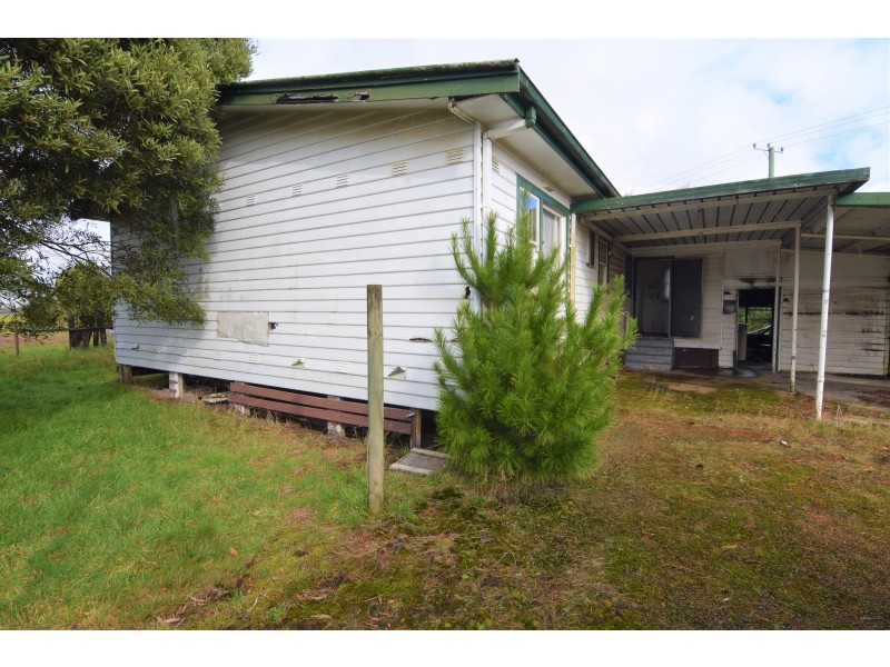 7 Shield Street, Zeehan TAS 7469