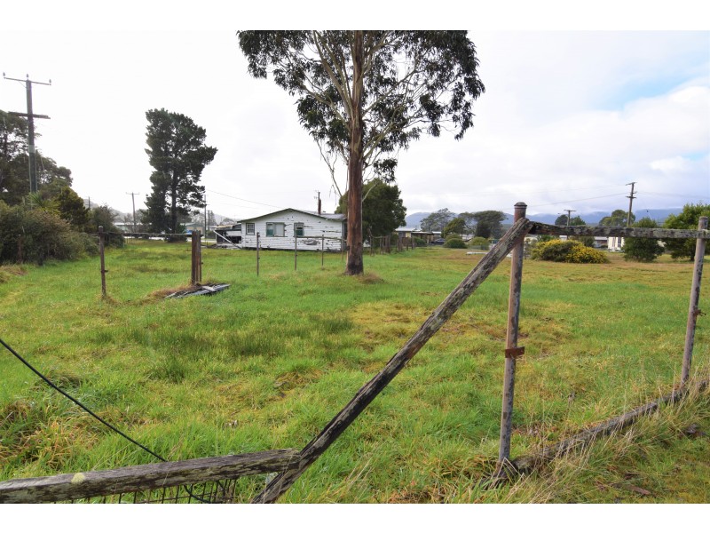 7 Shield Street, Zeehan TAS 7469