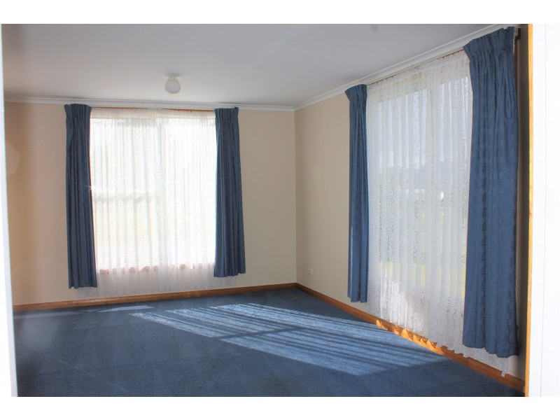 11 Fowell Street, Zeehan TAS 7469