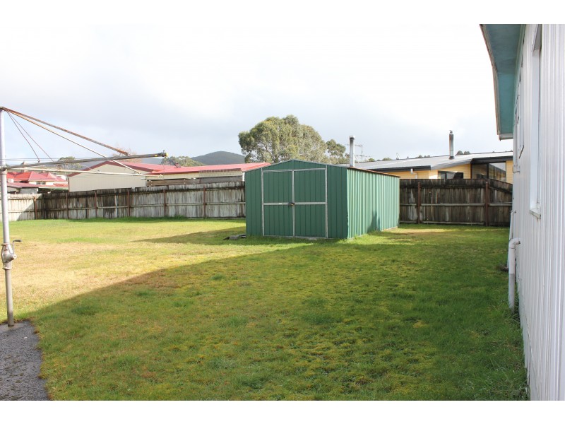 11 Fowell Street, Zeehan TAS 7469