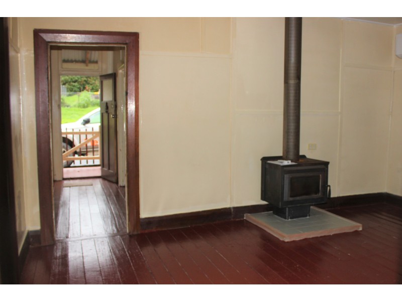 12 Dixon Street, Queenstown TAS 7467