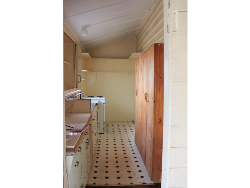 12 Dixon Street, Queenstown TAS 7467