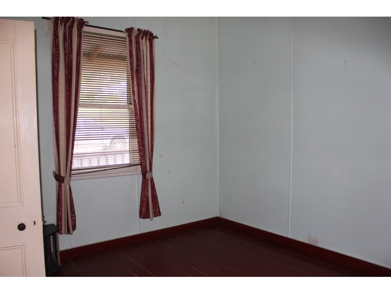 12 Dixon Street, Queenstown TAS 7467