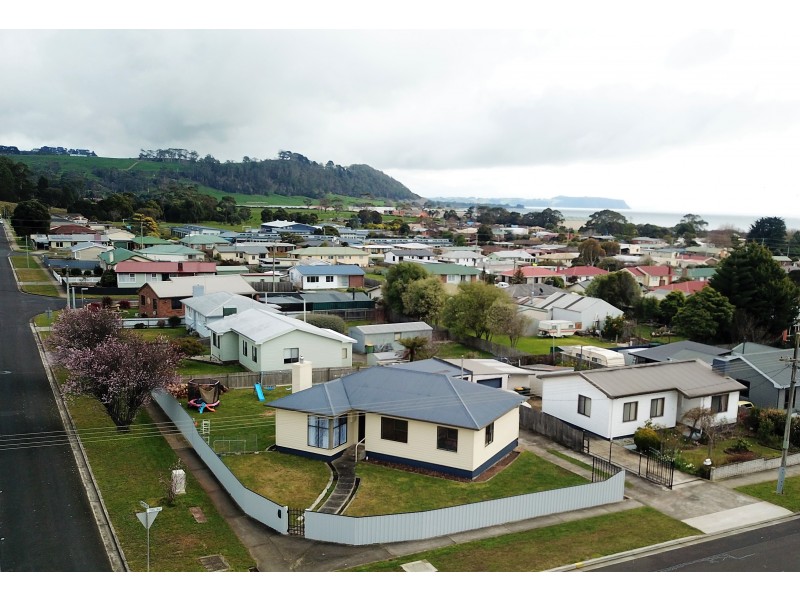 75 Simpson Street, Somerset TAS 7322