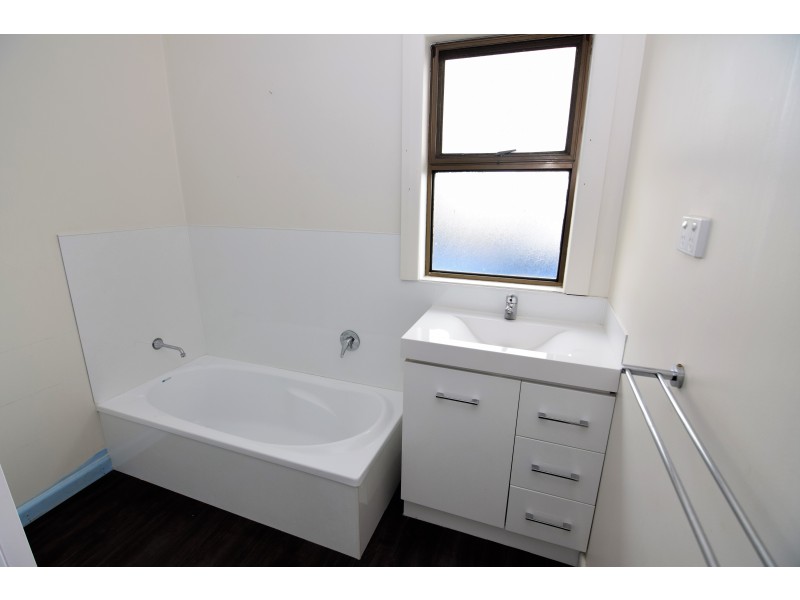 75 Simpson Street, Somerset TAS 7322