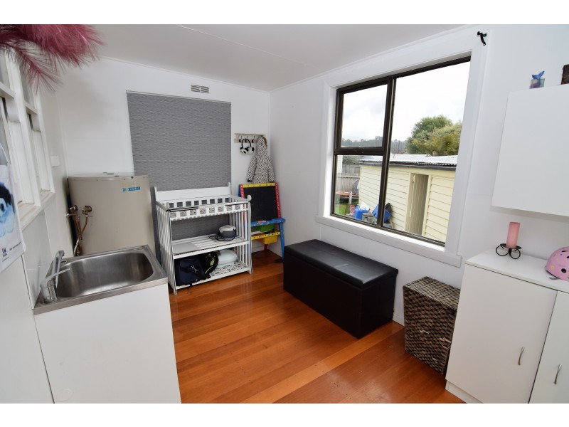 75 Simpson Street, Somerset TAS 7322