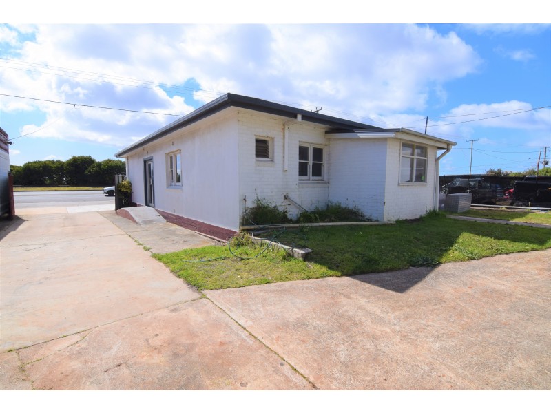 397 Bass Highway, Camdale TAS 7320