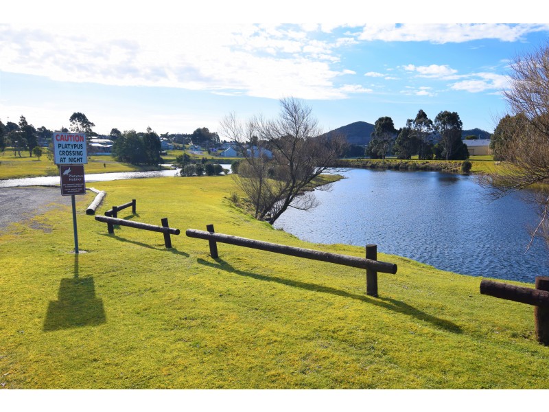 16 English Street, Waratah TAS 7321