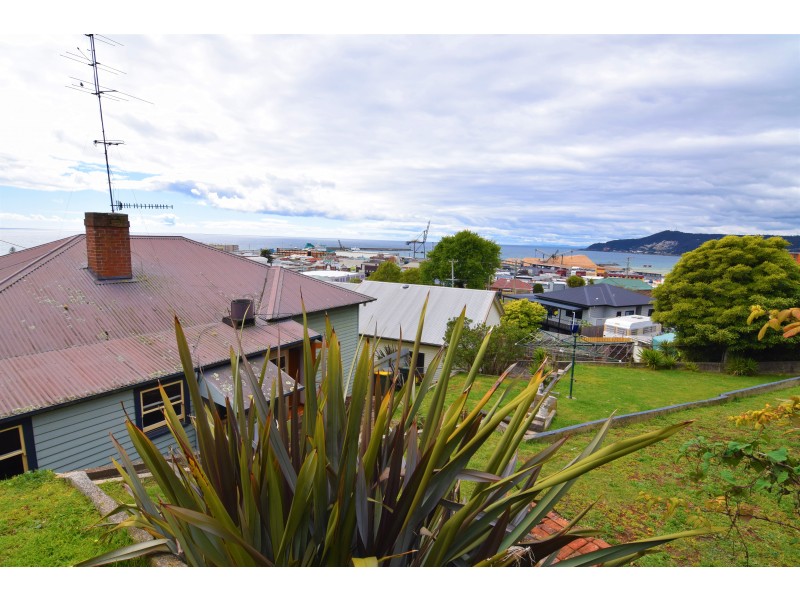 28 Hodgman Street, Burnie TAS 7320