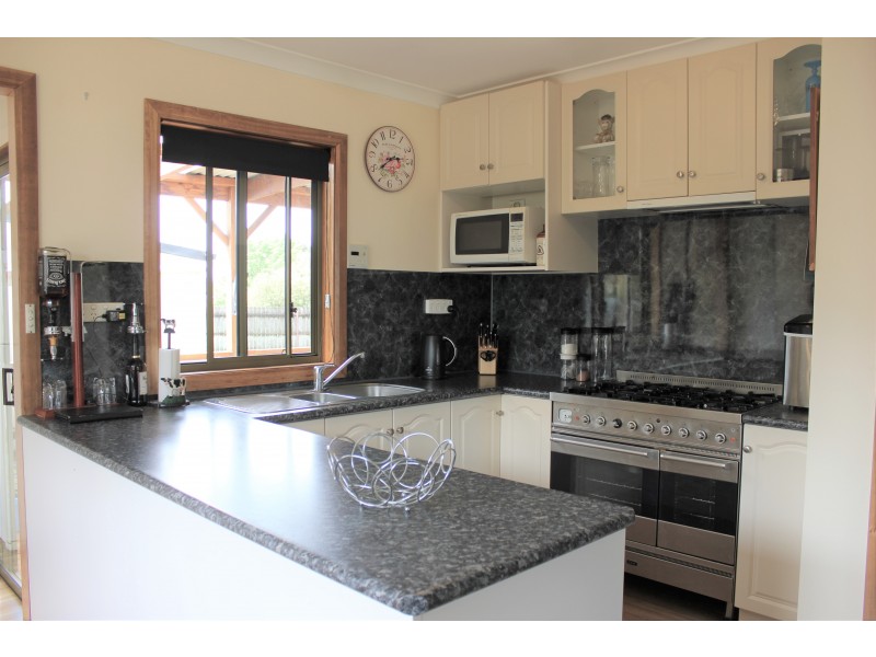 46 Main Street, Zeehan TAS 7469