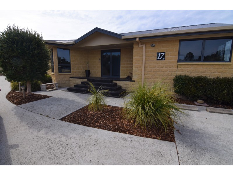 17 Seabreeze Avenue, Sulphur Creek TAS 7316