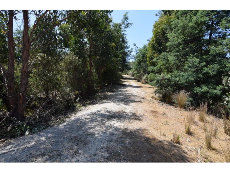 201 Pages Road, Calder TAS 7325