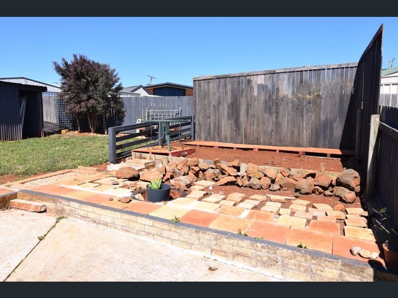 6 Winter Avenue, Upper Burnie TAS 7320