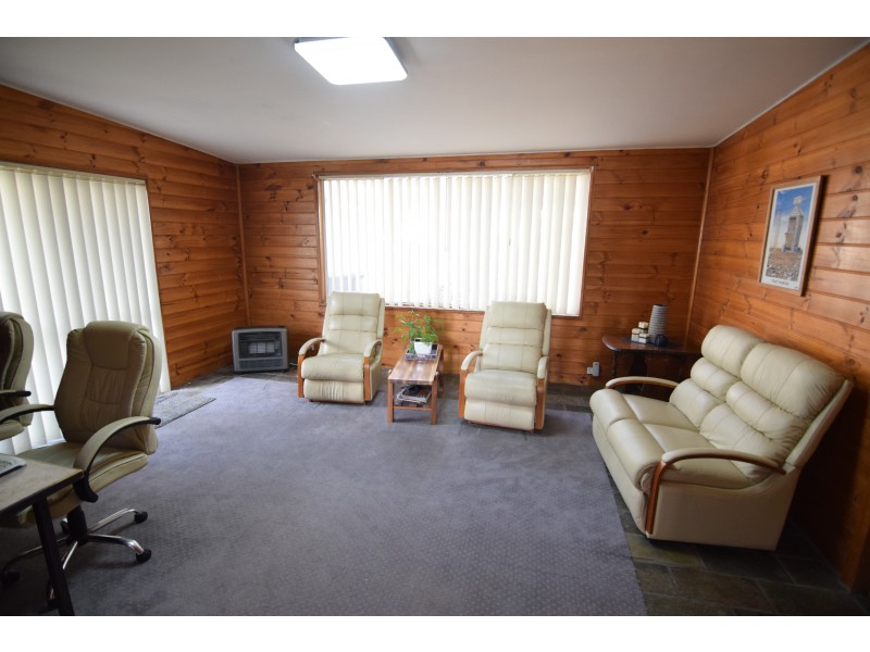 47 Main Road, Wivenhoe TAS 7320