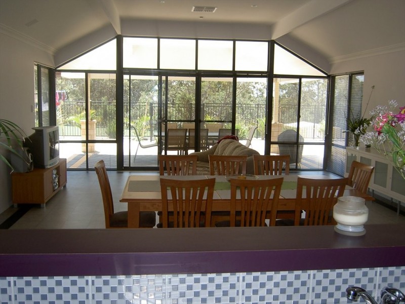 11 Provincial Mews, Bibra Lake WA 6163