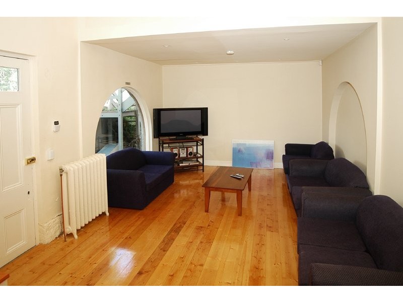 Drummond, Carlton VIC 3053