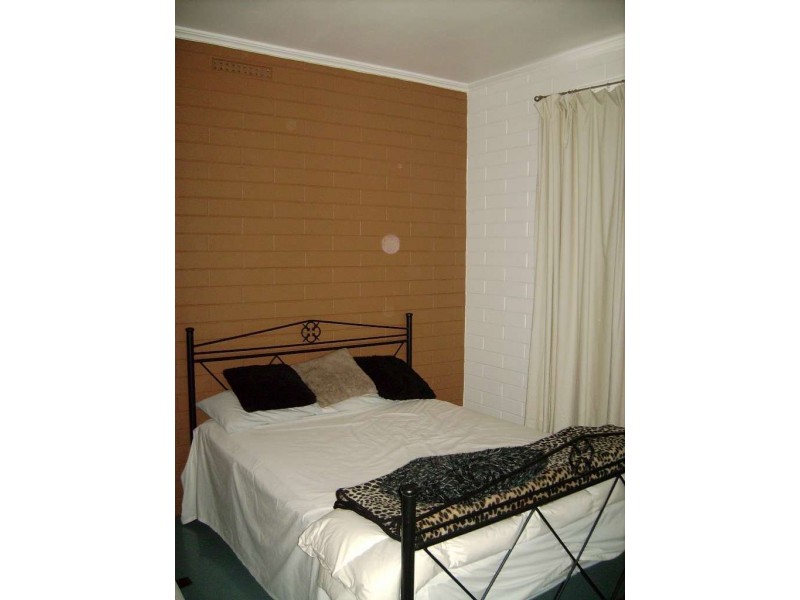 leonore, Adelaide SA 5000
