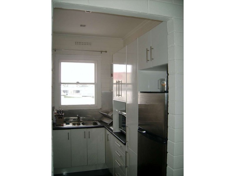 leonore, Adelaide SA 5000