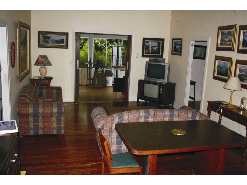 Magee, Cairns QLD 4870