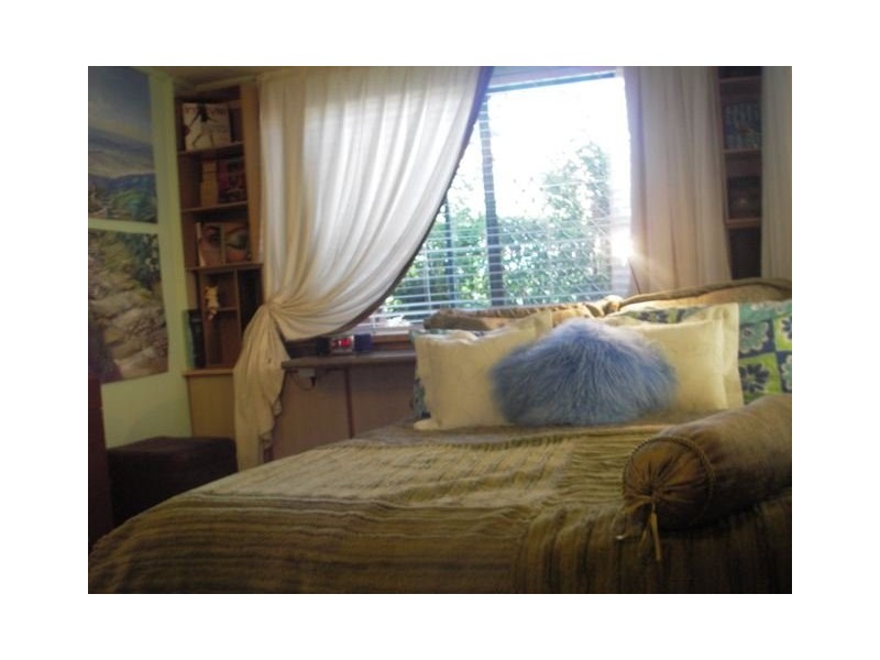 20 fairway dr, Clear Island Waters QLD 4226