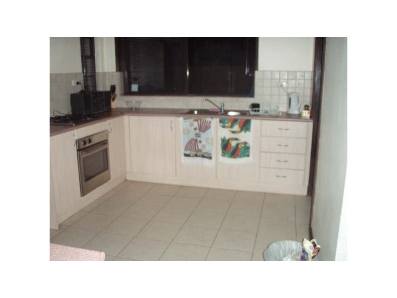 Seville Drive, Seville Grove WA 6112