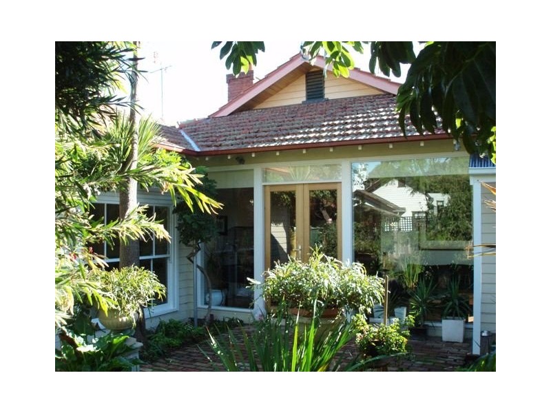 adeline, Preston VIC 3072