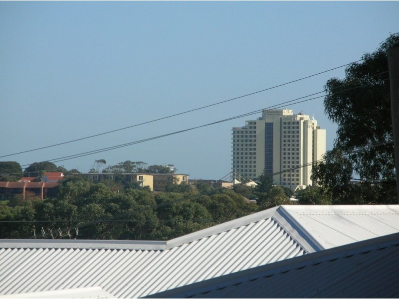 100 Weaponess Rd, Wembley Downs WA 6019