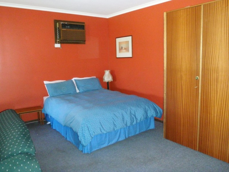 sixth avenue, Cheltenham SA 5014