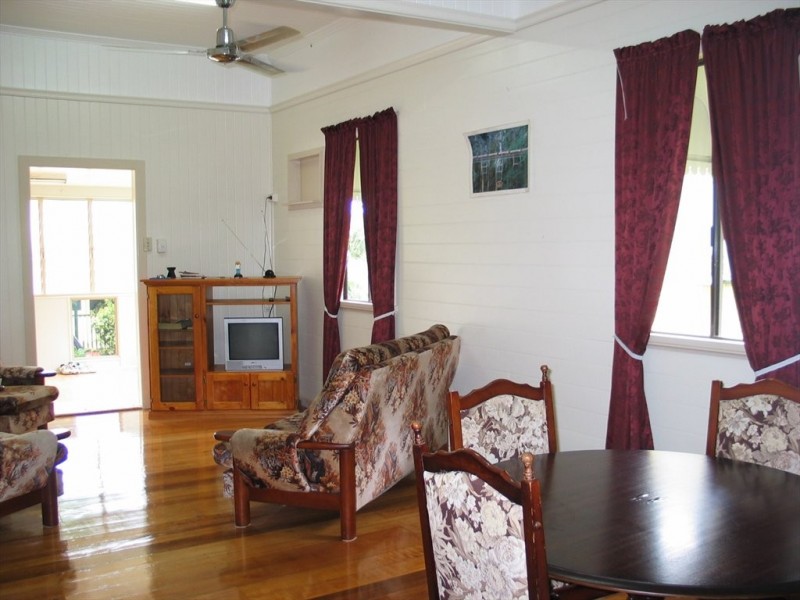 Warrego Street, Parramatta Park QLD 4870