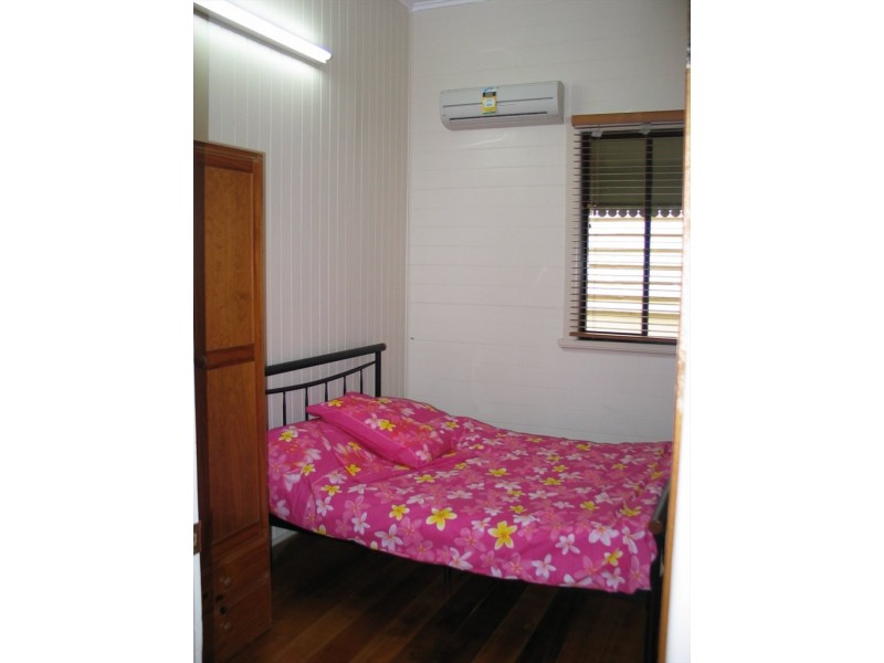 Warrego Street, Parramatta Park QLD 4870