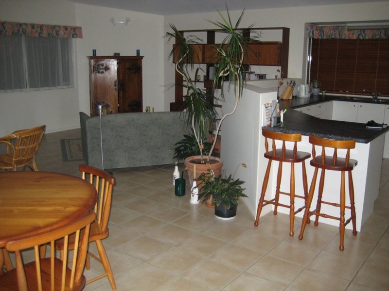 Single, Brisbane QLD 4000