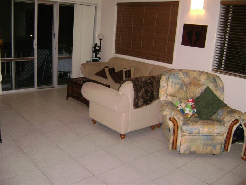 14 Illawong Street, Chevron Island QLD 4217