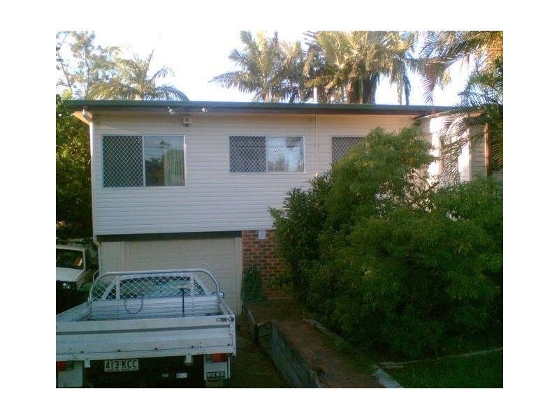 Dale st, Kingston QLD 4114