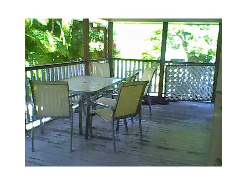 54 Sunbeam Street, Fairfield QLD 4103