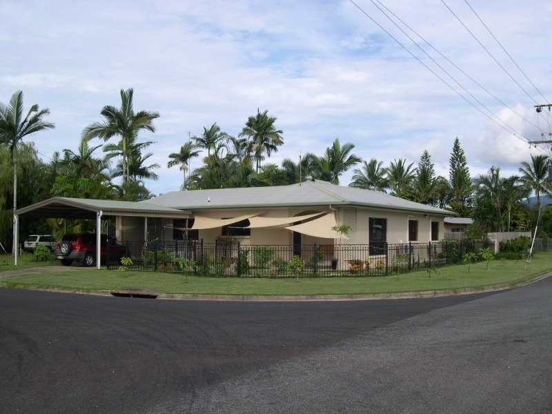 8 Cadaga Close, Whitfield QLD 4870