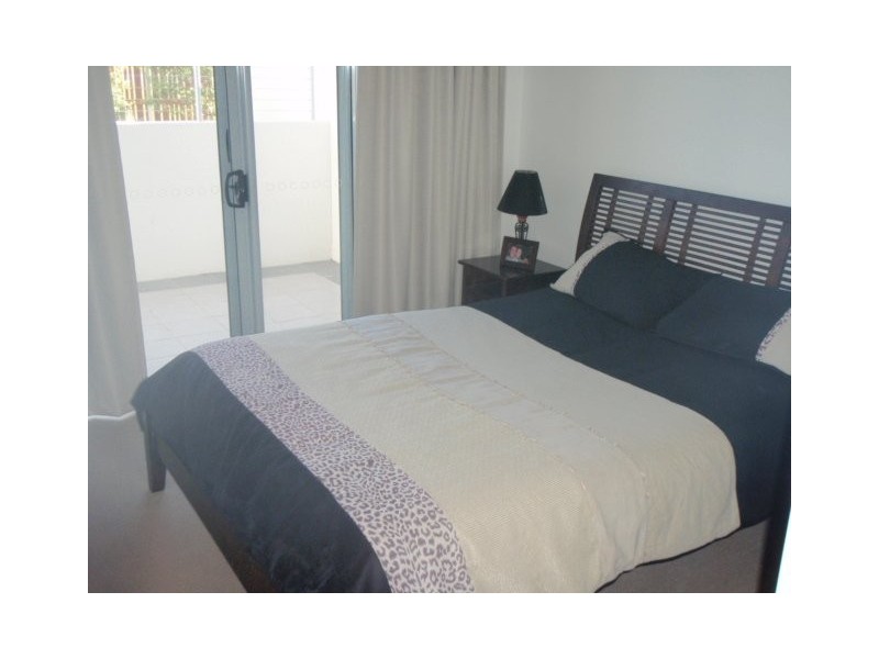 60 Riverwalk ave, Robina QLD 4226