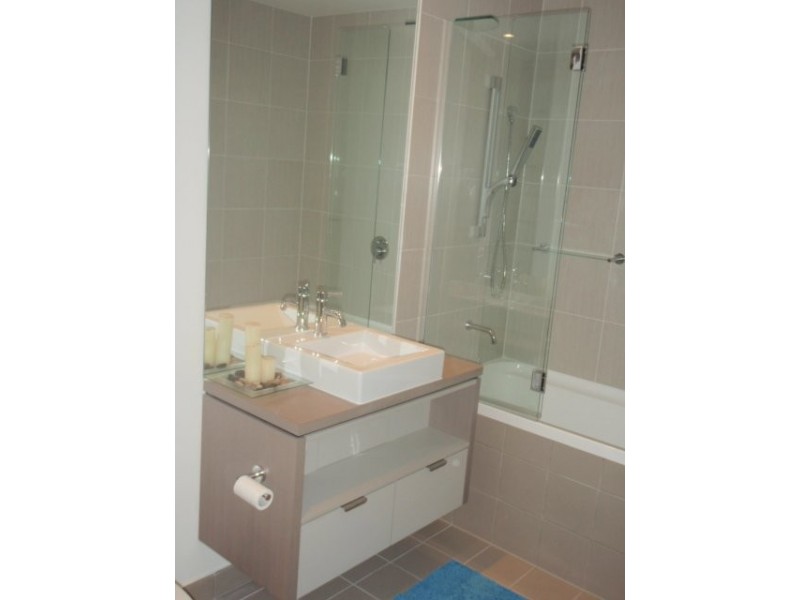 60 Riverwalk ave, Robina QLD 4226