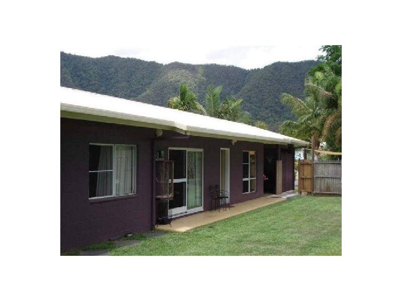 115 Timberlea Drive, Bentley Park QLD 4869