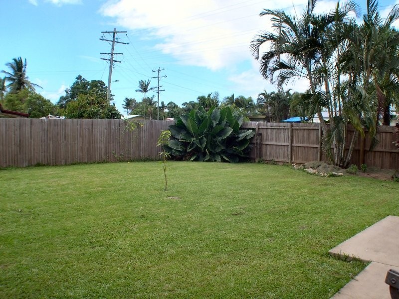 8 Cadaga Close, Whitfield QLD 4870