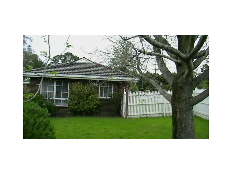 16 Neera court, Glen Waverley VIC 3150