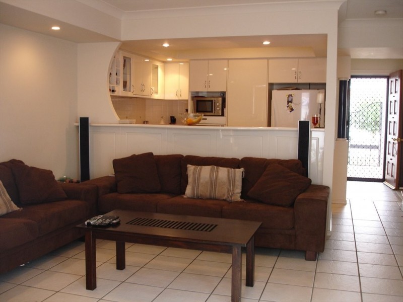 2214 Gold Coast Highway, Nobby Beach QLD 4218