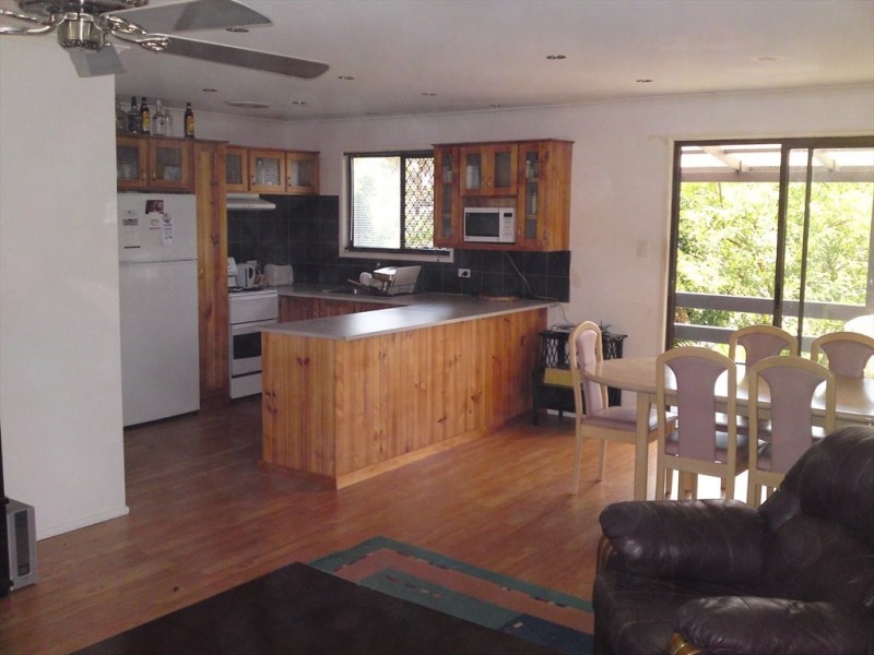 Verdelho Way, Molendinar QLD 4214