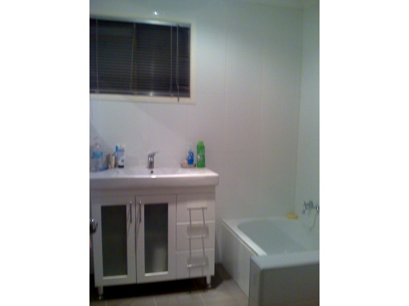Verdelho Way, Molendinar QLD 4214
