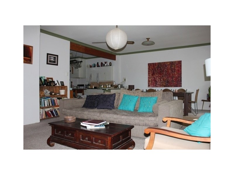 Monterey court, Nollamara WA 6061