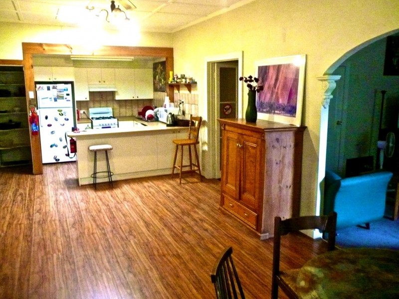 Eley Road, Box Hill South VIC 3128