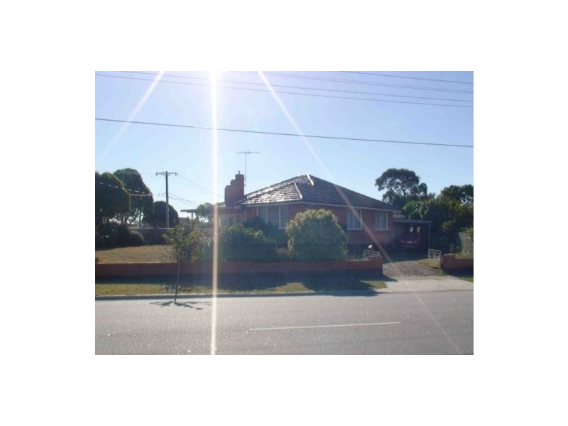 Mulgoa Ave, Dandenong North VIC 3175