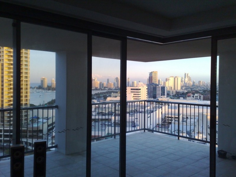 105 Scarborough St, Southport QLD 4215